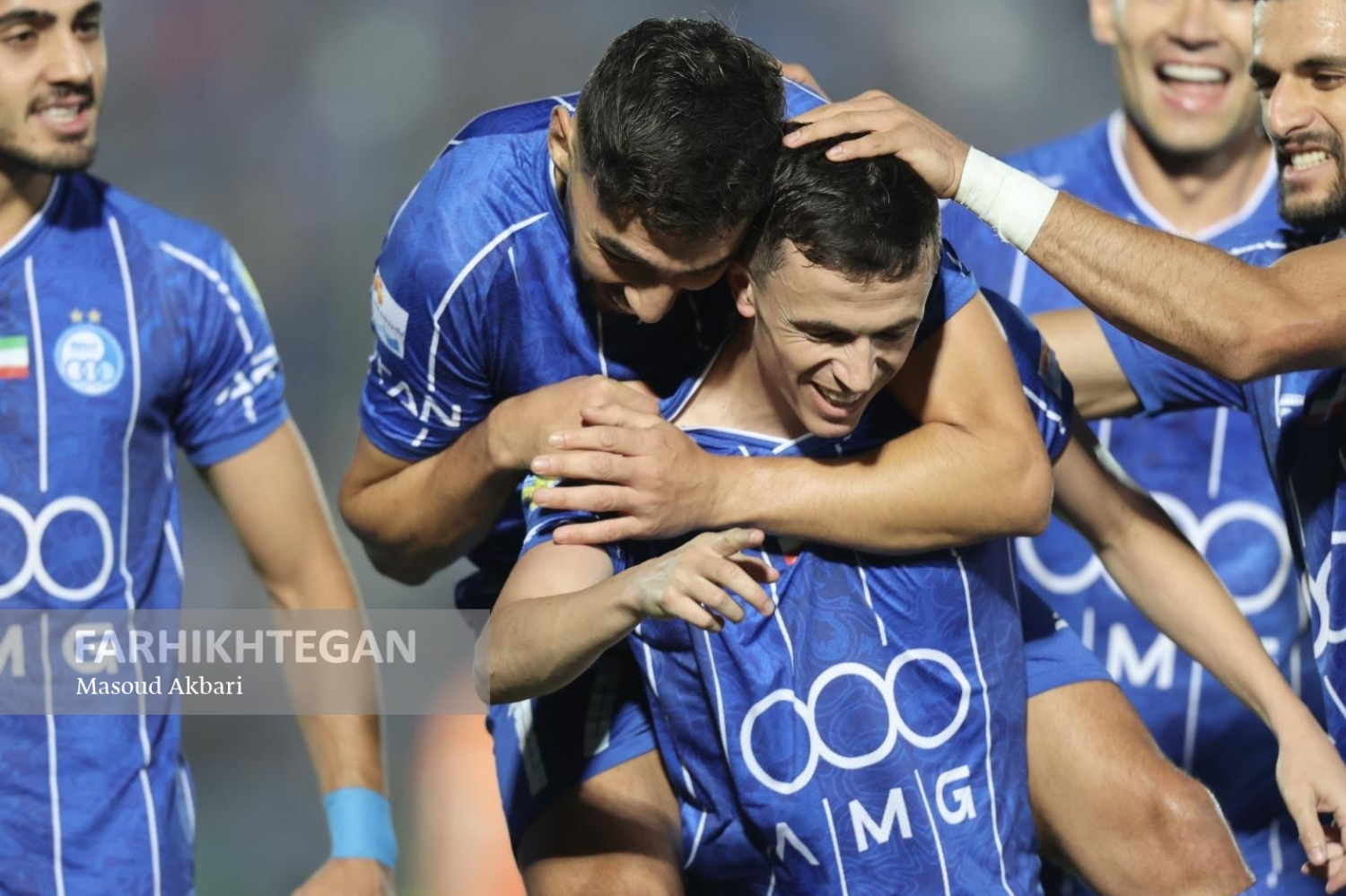 استقلال هم برد هم کلینشیت کرد