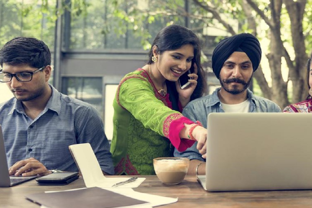 از هر ۴ دانشجوی هندی یک نفر از هوش مصنوعی استفاده میکند