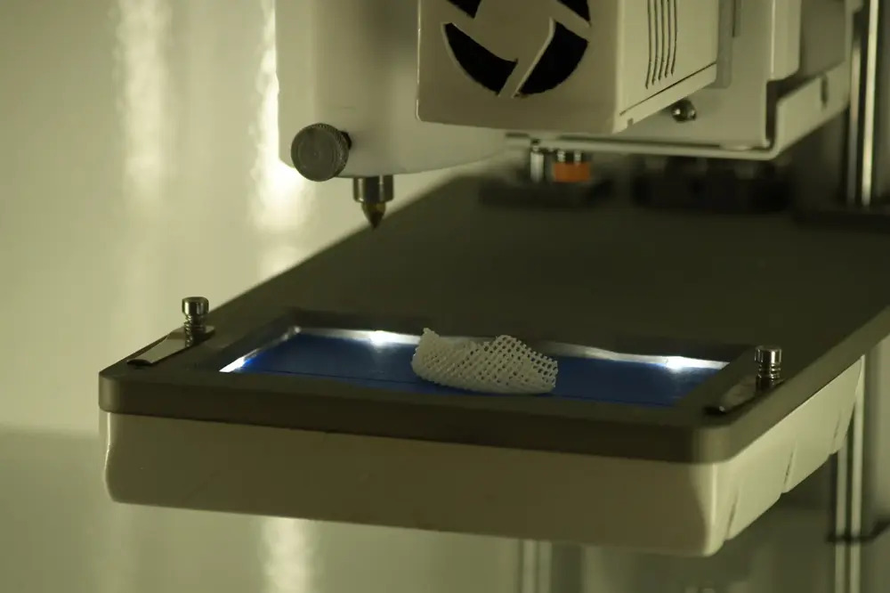 ایران سومین کشور تولیدکننده ایمپلنتهای استخوانی