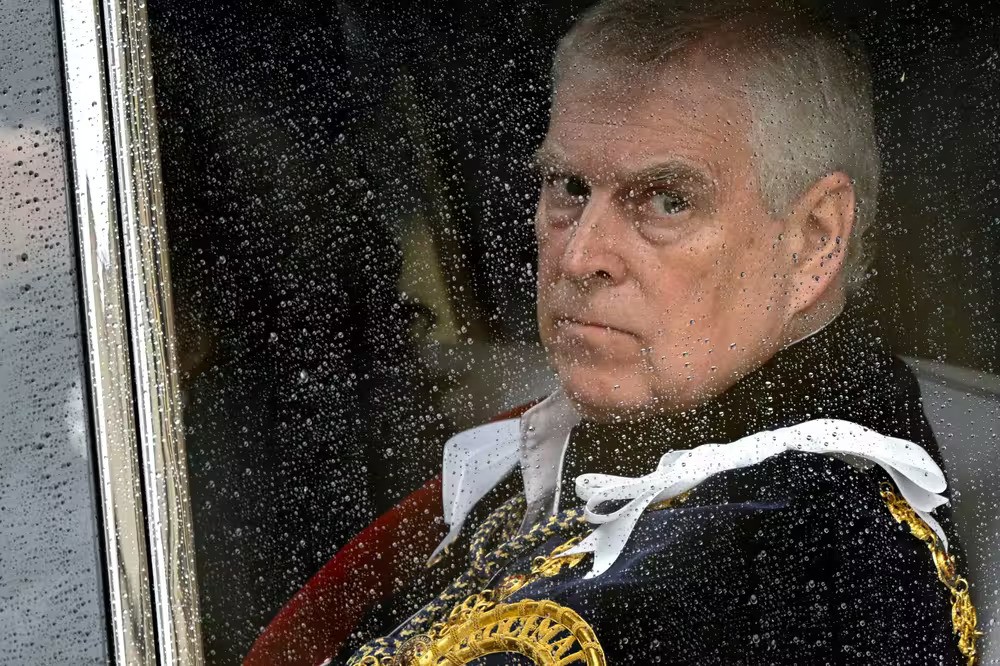 کاخ باکینگهام در تلاطم رسوایی