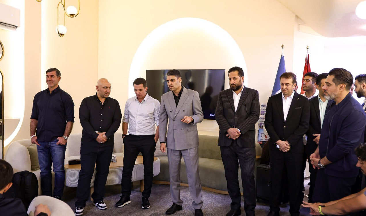 آغاز جلسه مهم پرسپولیسیها در هتل المپیک