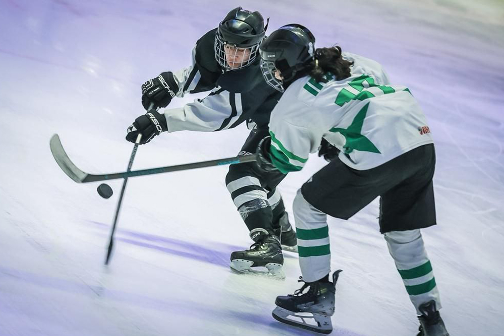 سیمرغ قهرمان  شد