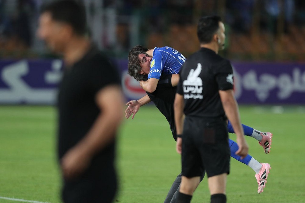 مونیر در رُل جدید؟