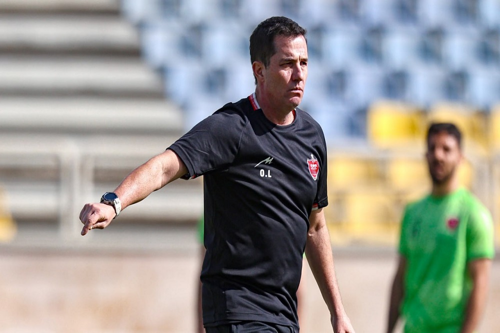 پرسپولیس هافبک دفاعی جذب میکند