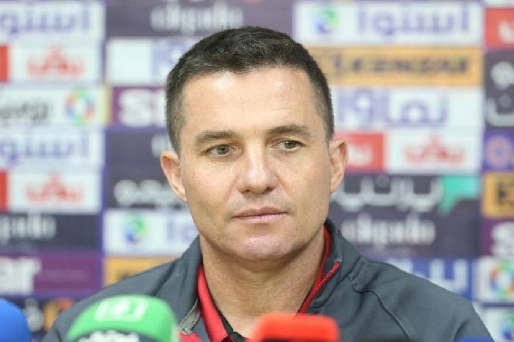 اوسمار: تمام کادرفنی هاشمیان فعلا کنار ما هستند