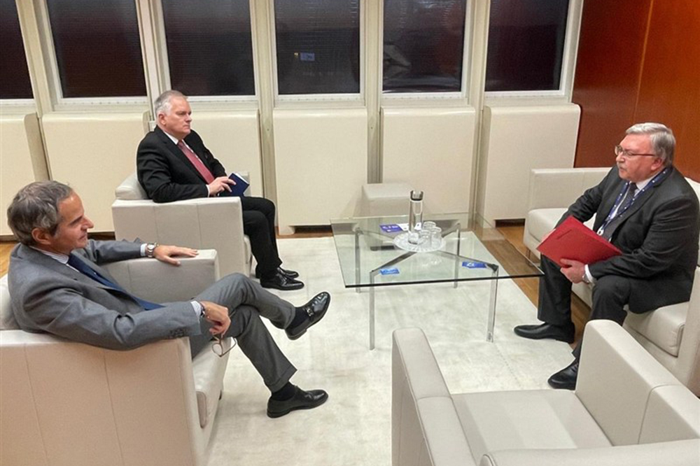 اولیانوف: با گروسی درباره ایران بحث کردیم