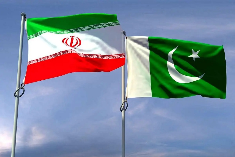 روابط ایران و پاکستان را نباید صرفاً روابط دو دولت تفسیر کرد