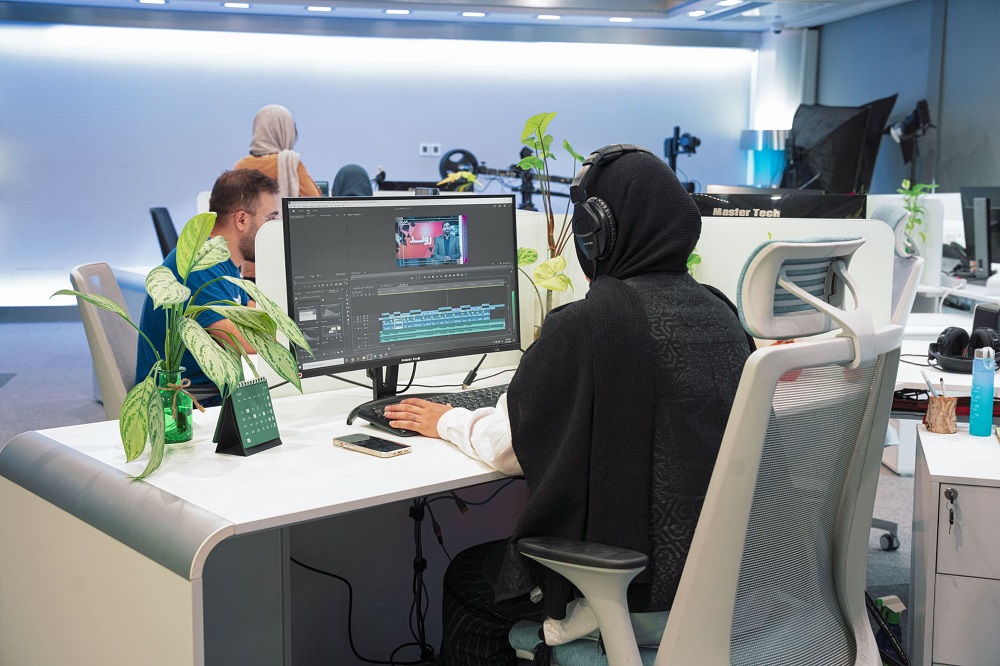 رویافروشان در بازار اشتغال مشغول به کارند