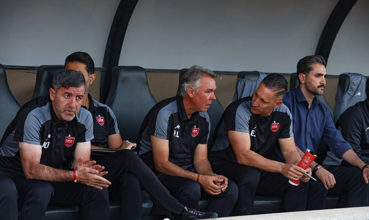 پرسپولیس با ۹ مربی ادامه می‌دهد