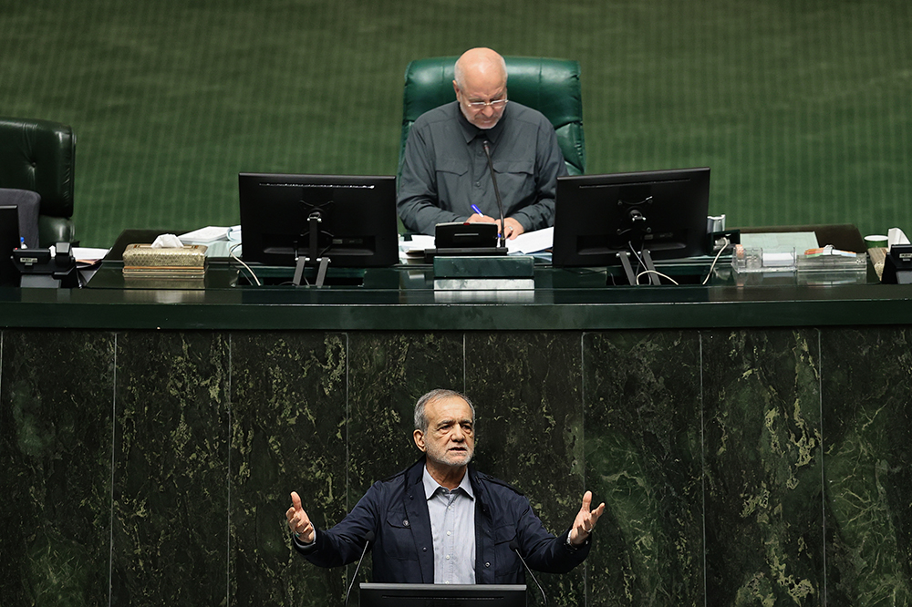 مرز وفاق و گفتوگوی انتقادی