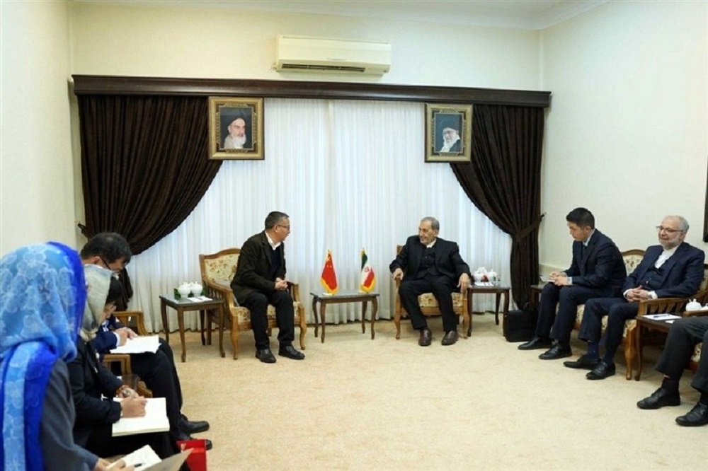دکتر ولایتی : روابط ایران و چین در بهترین سطح قرار دارد