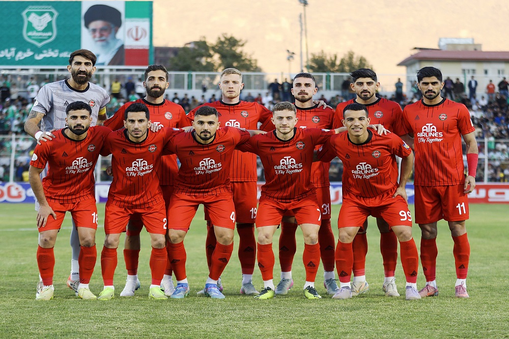 بازگشت خارجیها به ترکیب تراکتور