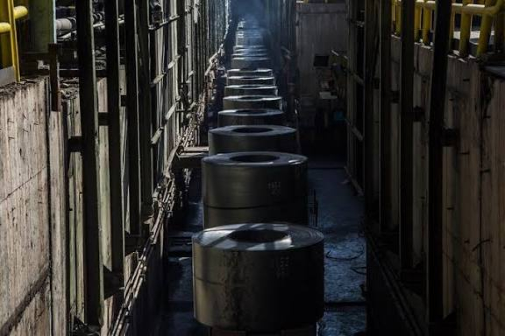 افزایش صادرات غیر رسمی محصولات فولادی؛ بازی سوداگران با ثبات قیمت بازار داخل