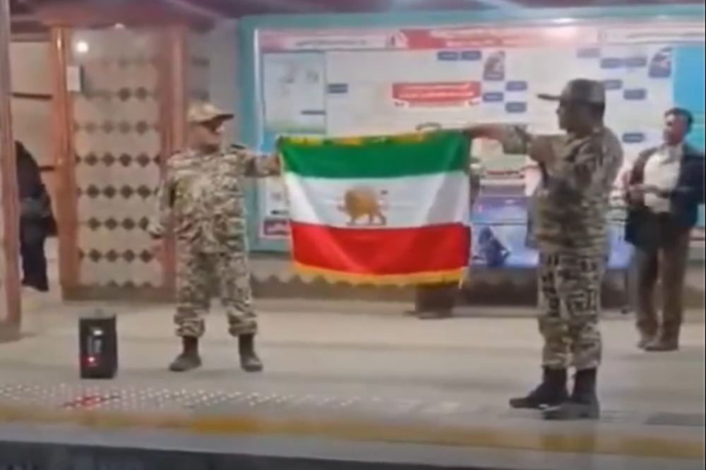 دُم خروس «ارتشینماهای مترو»