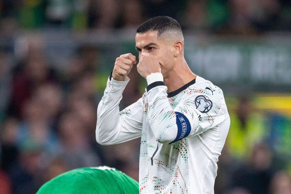 تاثیر آرنج کریس روی بینندگان جام جهانی!