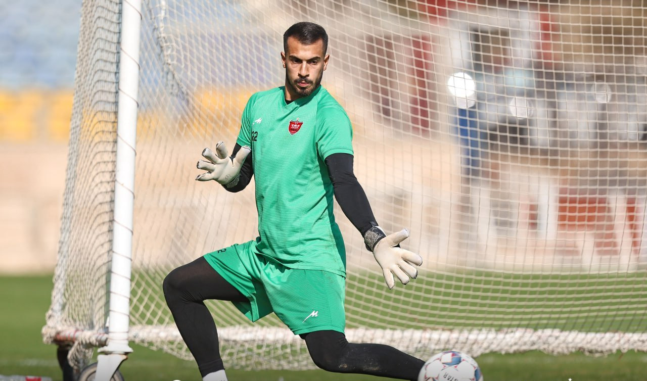 مخالفت با جدایی رفیعی از پرسپولیس