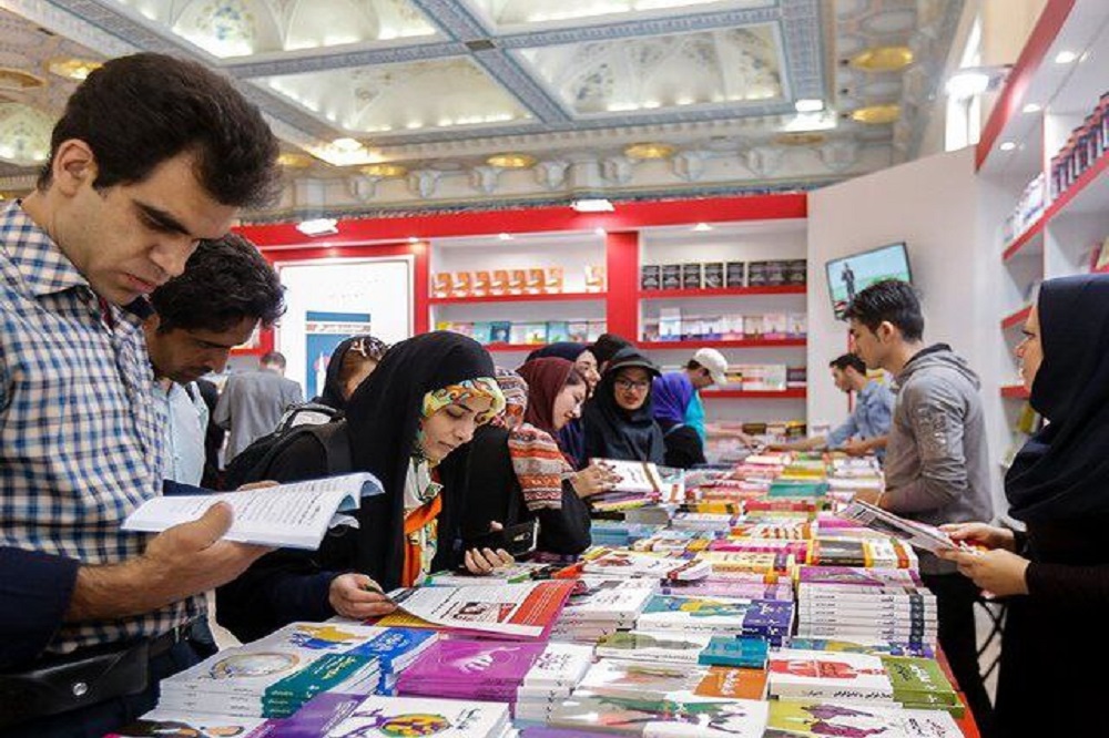 ایرانیها چقدر کتاب میخوانند؟