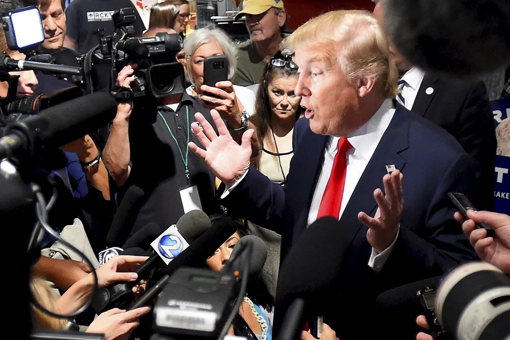 سریال توهین ترامپ به خبرنگاران ادامه دارد