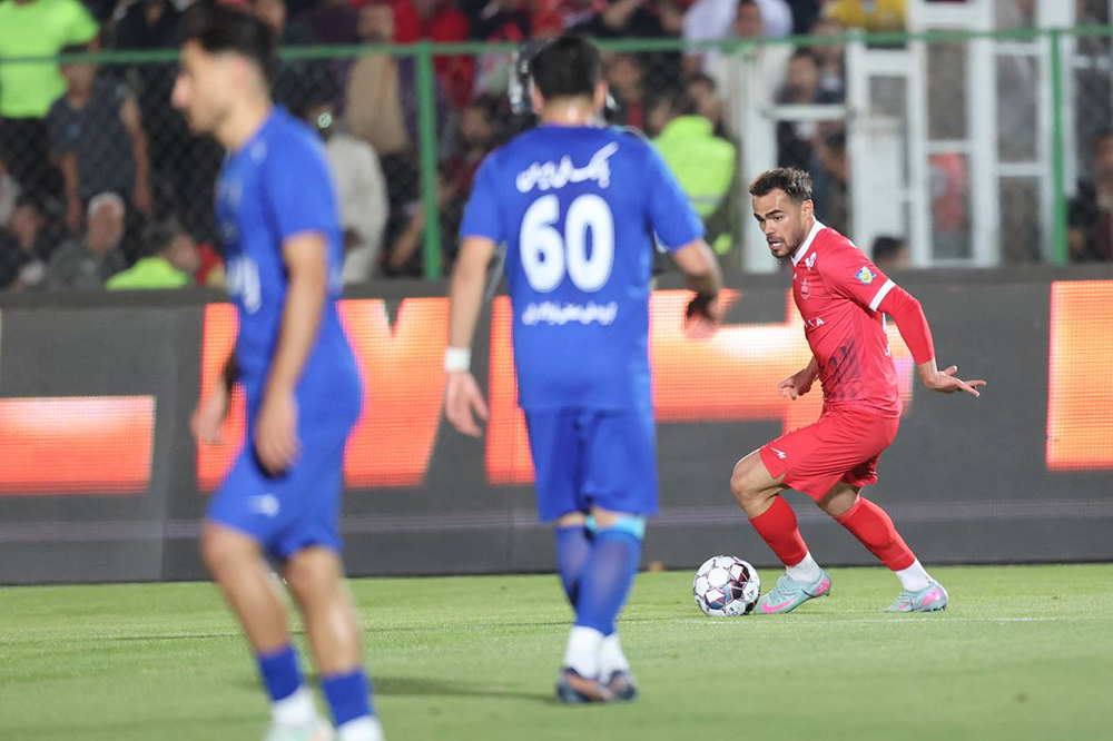 خبری از پیشنهاد رسمی برای اورونوف نیست