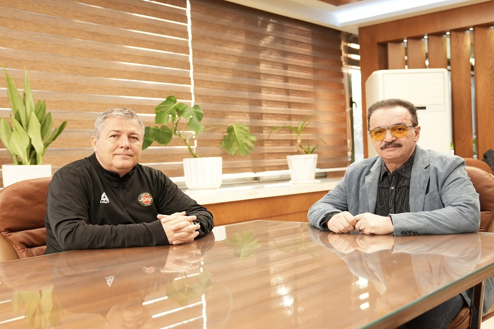 تراکتور دلواپس یادگار