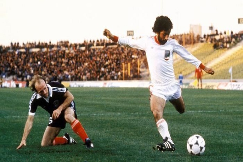 از آرچی گمیل بپرس!