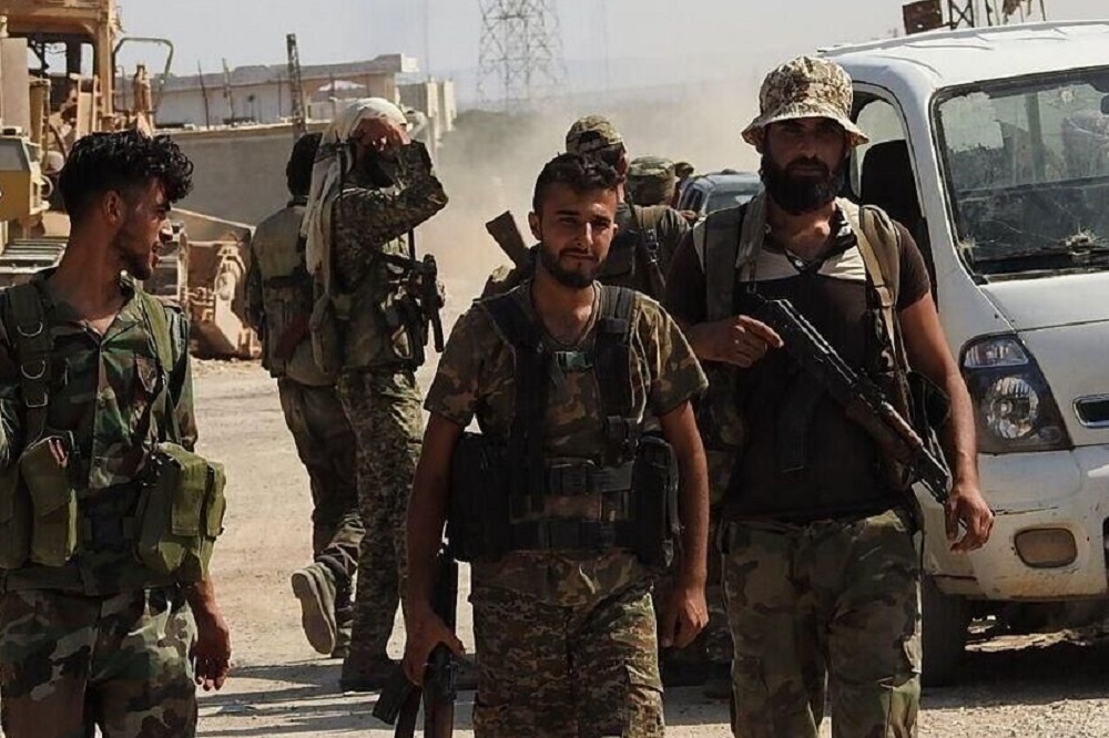 رفتار وحشیانه نیروهای جولانی با مردم معترض سوریه