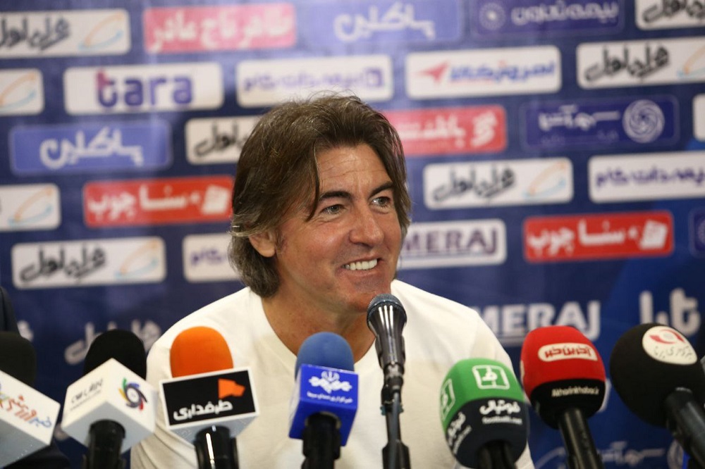 ساپینتو: داور به پرسپولیس هدیه داد!