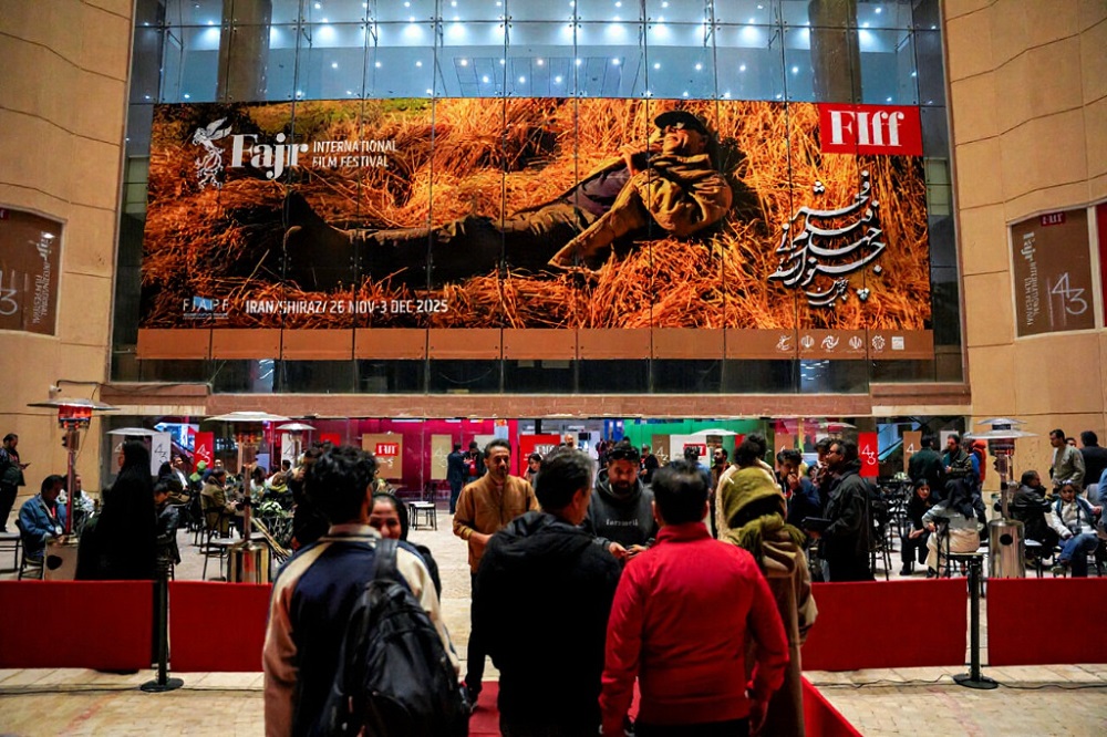 تحریمطلبان در شیراز هم باختند