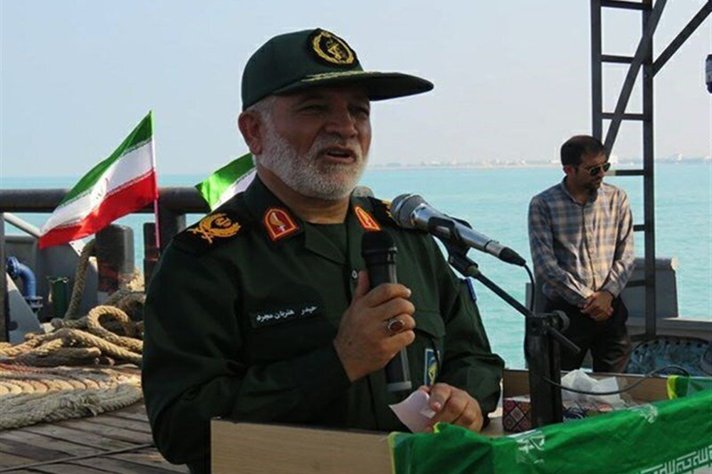 توقیف شناور حامل سوخت قاچاق در آب‌های خلیج فارس