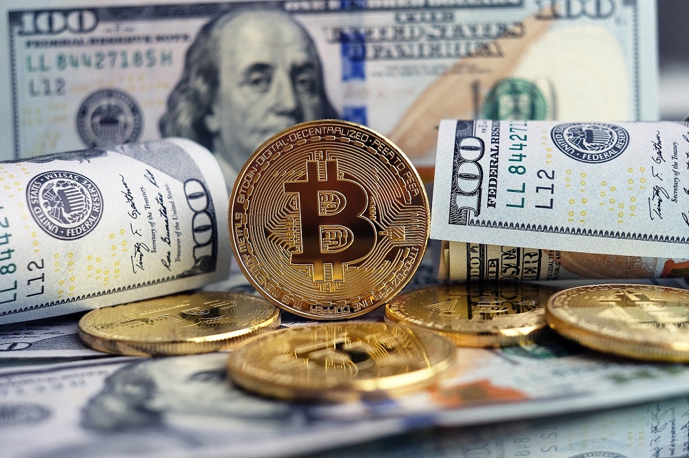 آرتور هیز: بیتکوین تا پایان سال به ۲۵۰ هزار دلار میرسد