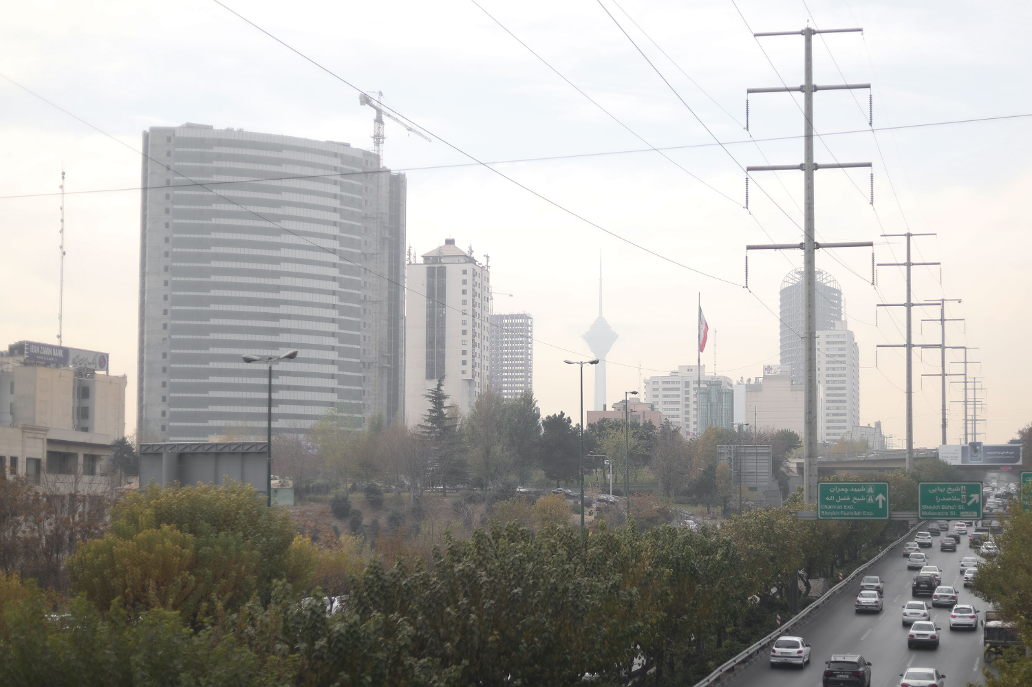 مدارس و ادارات تهران فردا حضوری هستند