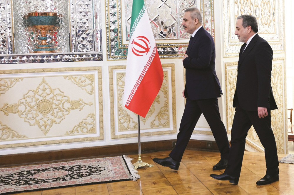 گفتوگوی فیدان با عراقچی در خصوص مذاکرات هستهای