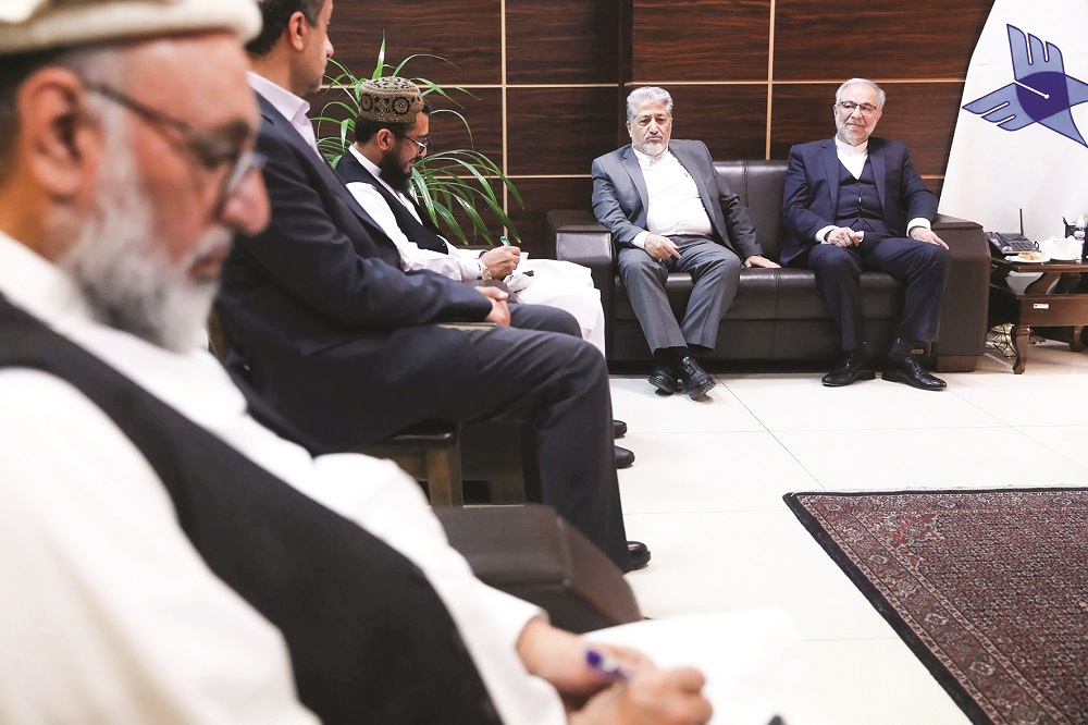 رایزنیهای دیپلماتیک برای تقویت همکاری علمی با افغانستان