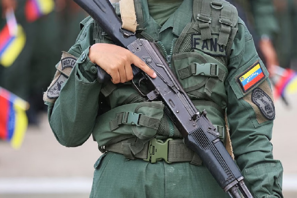 آیندۀ نزدیک کاراکاس