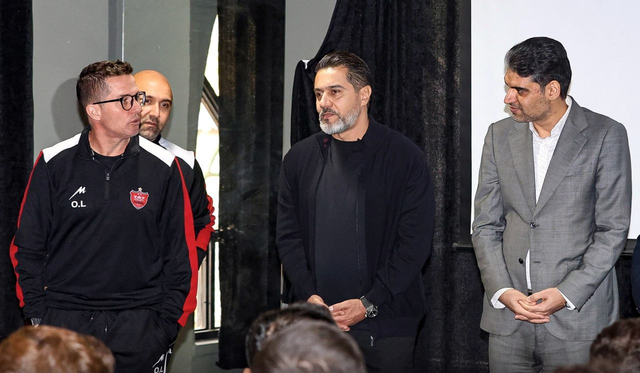 پافشاری اوسمار و ادامه مذاکرات پرسپولیس با سه بازیکن خارجی