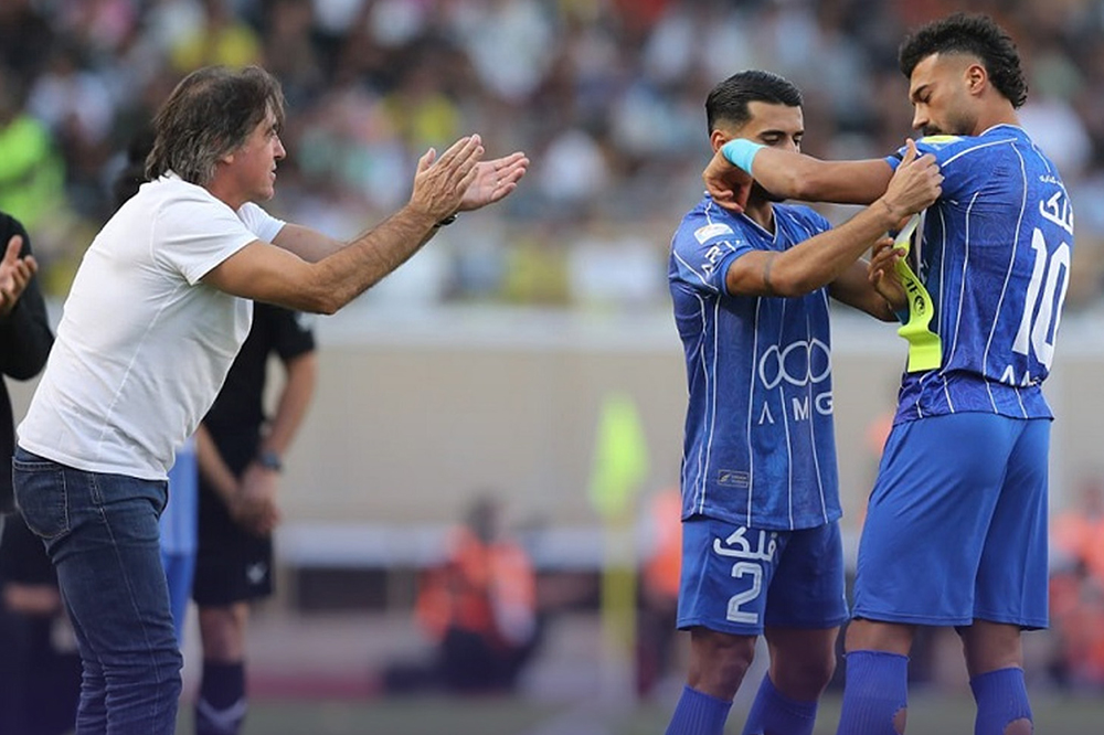 نسخه منصور پورحیدری پیشروی ساپینتو!