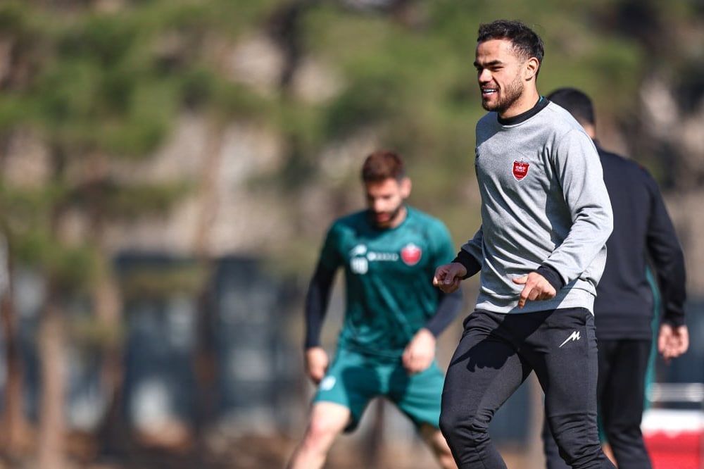 اورونوف برگ برنده اوسمار در دربی ۱۰۶؟