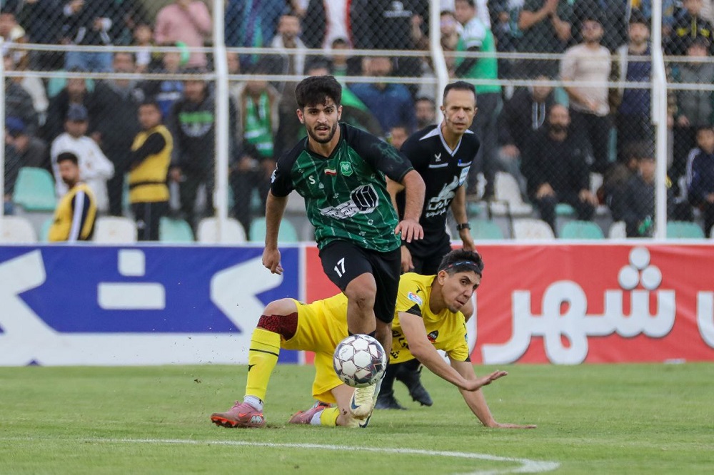 تساوی بدون گل و پرحادثه خیبر و شمس آذر