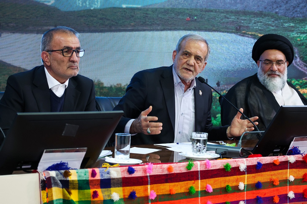 پزشکیان: هیچ طرح آبی بدون نظر دانشگاهها اجرا نمیشود