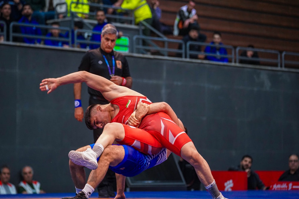 استقلال قم قهرمان لیگ کشتی فرنگی شد