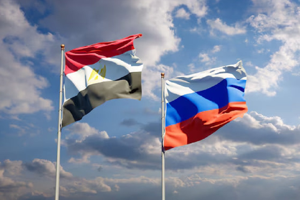 رایزنی وزیران خارجه مصر و روسیه درباره پرونده هستهای ایران