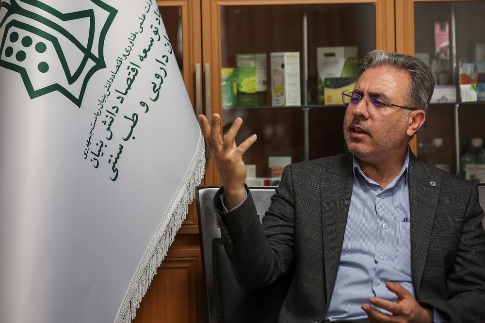 تولید ۱۰محصول دارویی از دل پایاننامههای دانشجویی