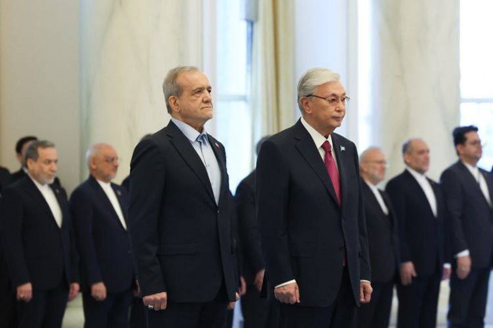 استقبال رسمی رئیس جمهور قزاقستان از پزشکیان