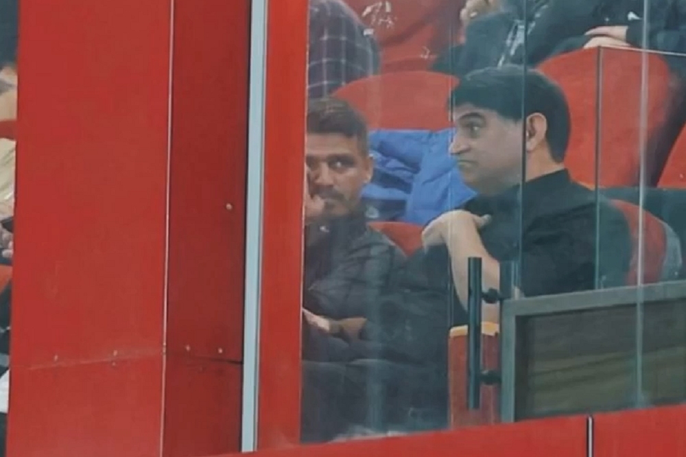 تبلیغ وریا برای خودش در شب باخت استقلال