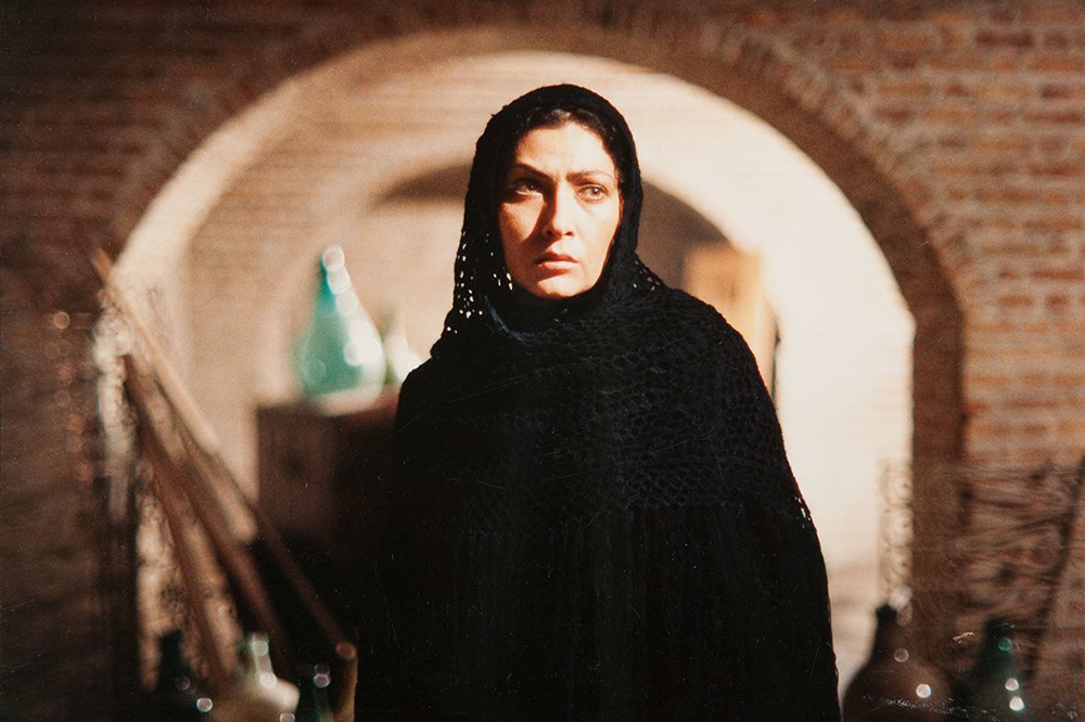 این زن حرف نمی‌زند