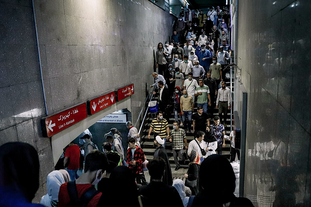 صف مترو خلوتتر میشود