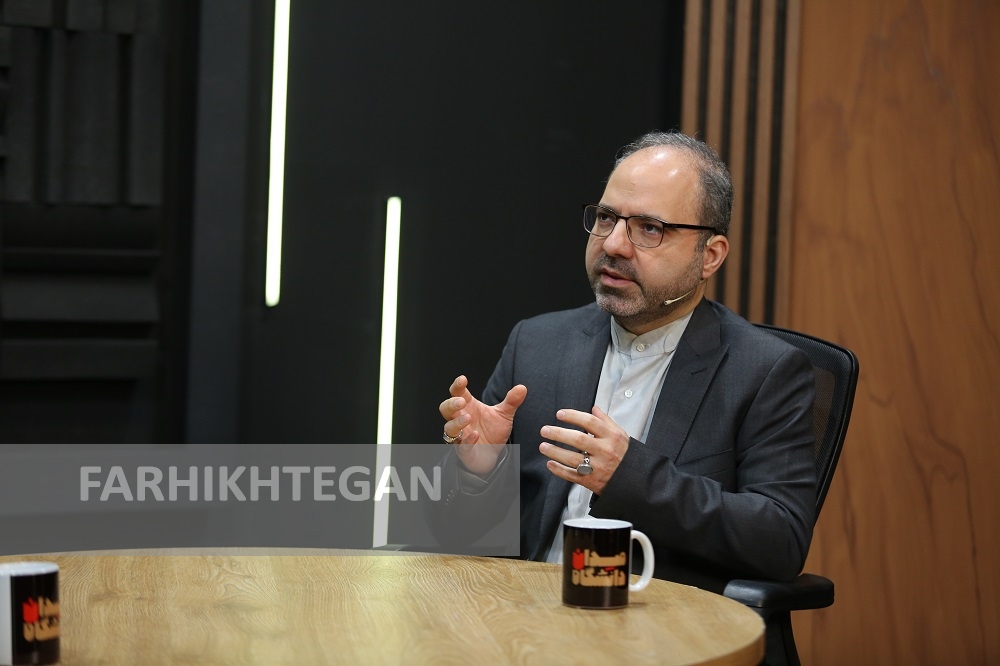 همۀ دانشگاه آزاد مرکز رشد میشود