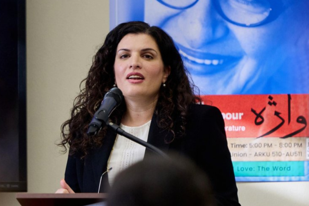 استاد ایرانی دانشگاه آرکانزاس بهخاطر یک توییت اخراج شد!