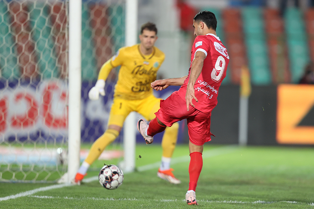 6 بازی و 600 دقیقه حسرت برای علیپور