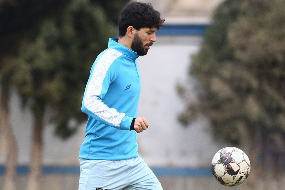 باختر: استقلال از فیفا استعلام بگیرد؛ ماشاریپوف بازیکن آزاد نیست